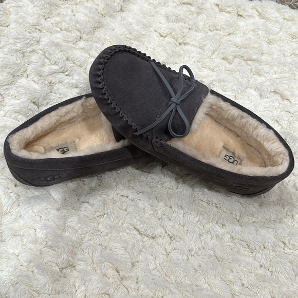 Men’s Olsen Ugg slippers - Picture 3 of 4